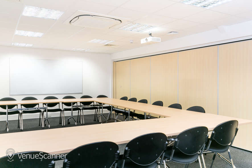 Hire Pinnacle House Business Centre Meeting Room 1 9
