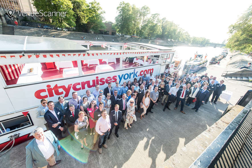 City Cruises York, Captain James Cook