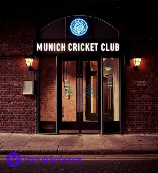 Hire Munich Cricket Club Tower Hill 14
