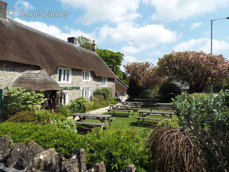 Hire The Thatched Cottage Inn 4