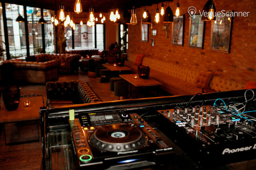 Hire Maddox Club  Wilfred's Lounge, Bar & Terrace  9